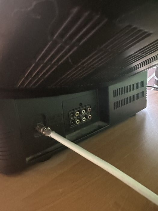 Продам телевизор