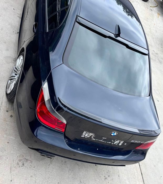 Dezmembrez BMW 530d E60 3.0D 231cp,automat,M PACK,Navigatie mare,Interior recaro incalzit,Plafon negru M,jante Spyder style 172 M