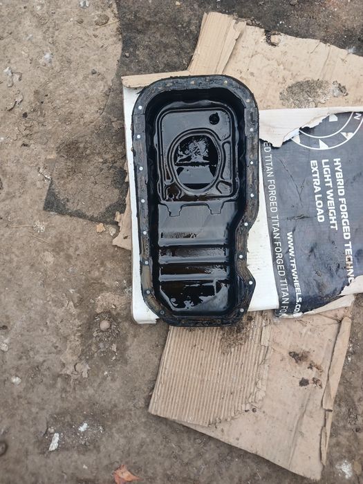 Поддон двигателя 4AFE в отличном состоянии