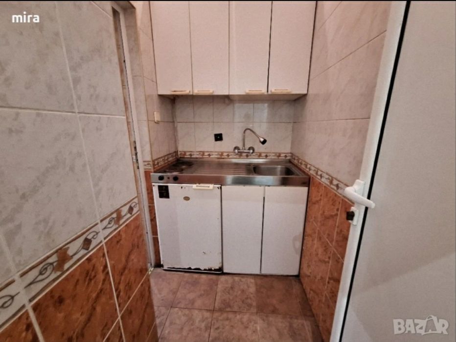 Дава се под наем Едностаен апартамент в София, Център - 28 кв.м за 290 € - Снимка #2