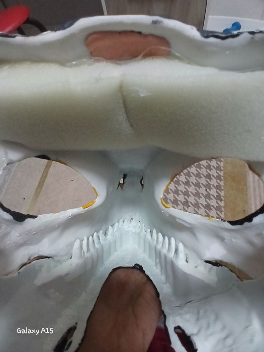 Маска раптора сломанная