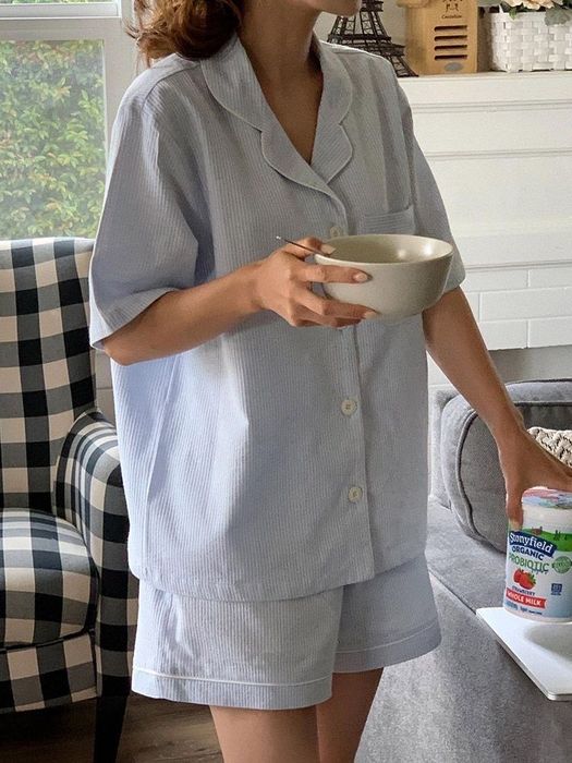 Продам костюм