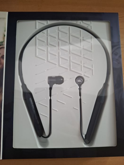 JBL Live 220 BT de vanzare