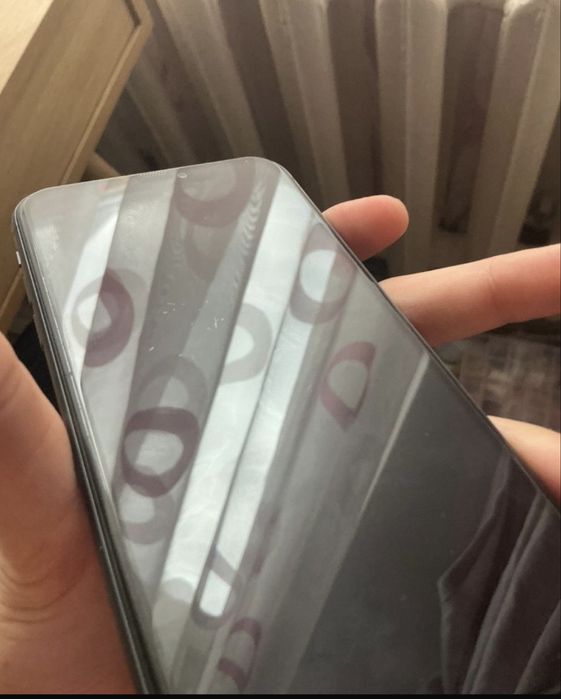 iPhone 11 negru, 128 gb, 75% bateria,