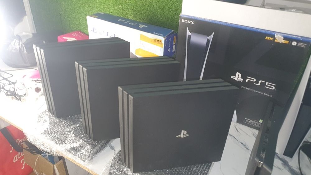 PlayStation 4 PRO OPTOM
