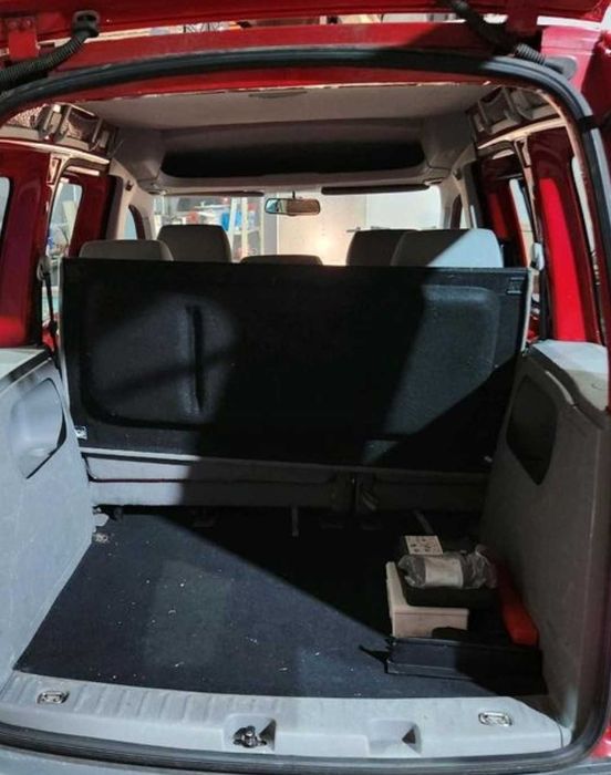 VW Caddy 1.4L Benzină