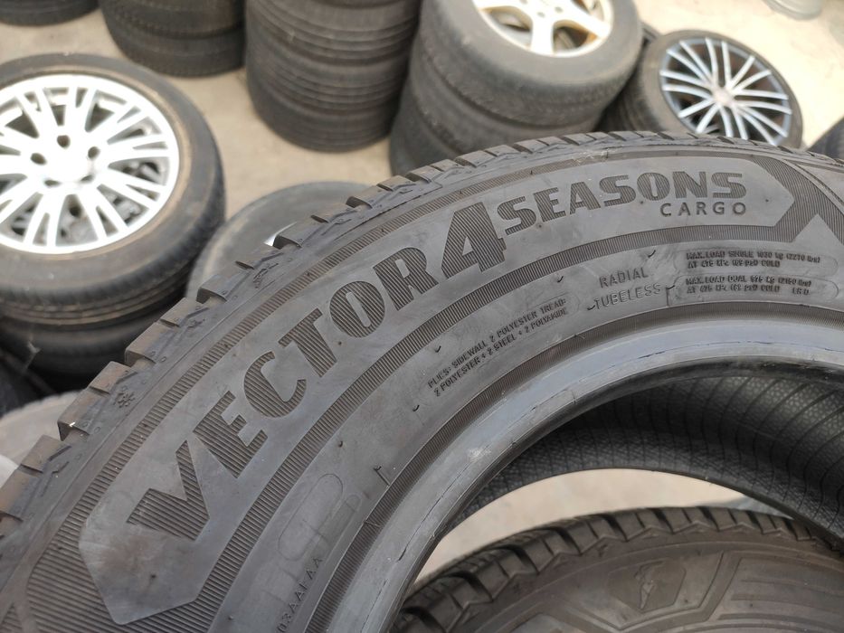 4бр Всесезонни гуми за БУС 215 65 16 С - Gioodyear - DOT 2023, 2024