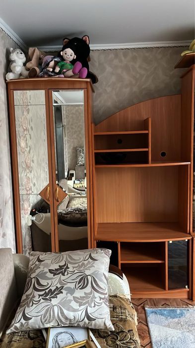 Продам стенку в отличном состоянии