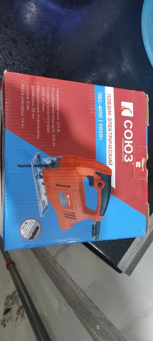 Лобзик новый электрический