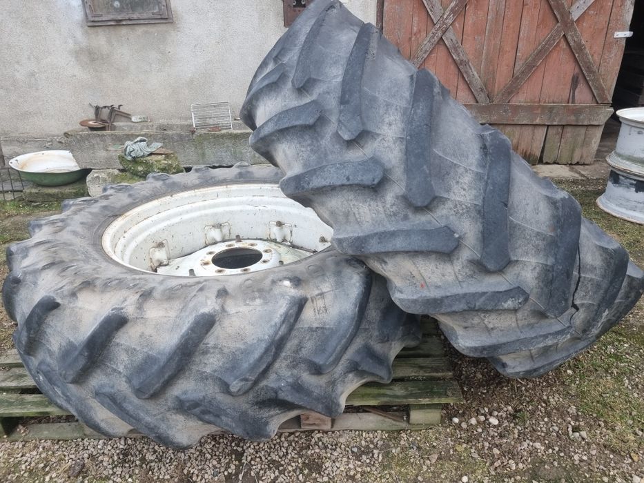 Cauciucuri 520 70 R38 Pirelli