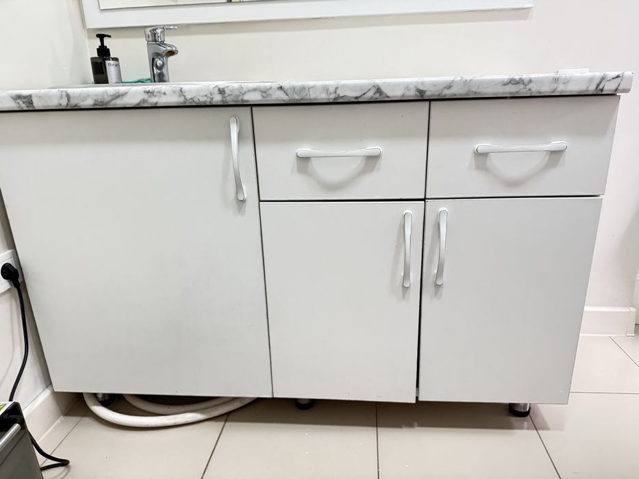 Срочно! Тумба с раковиной