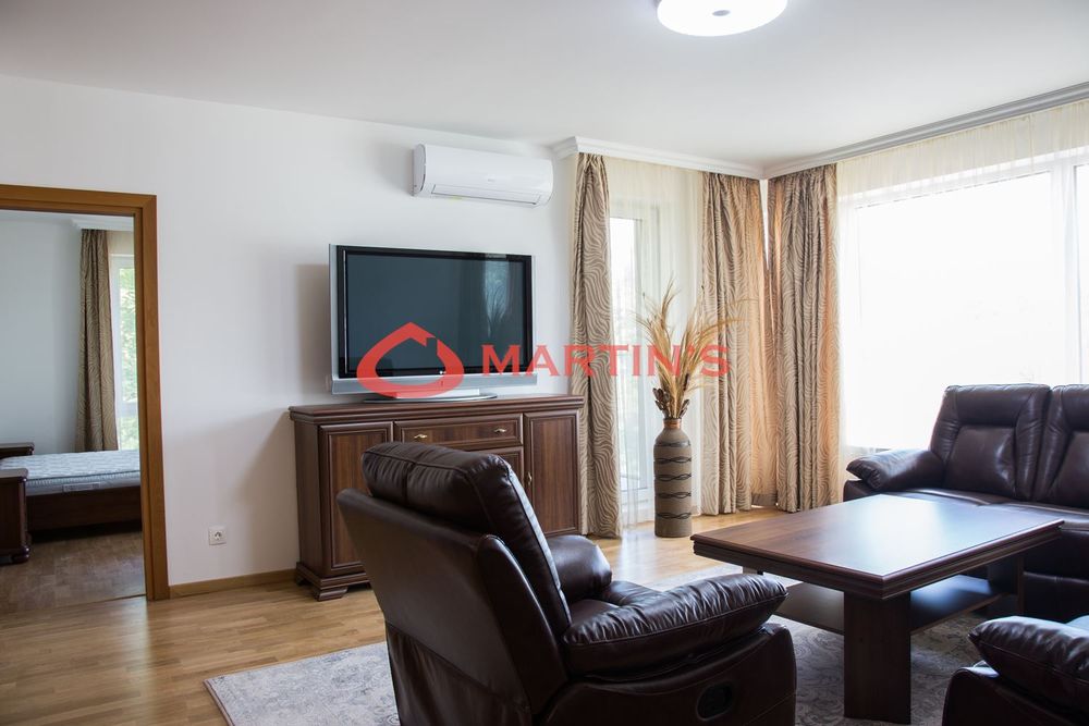 Дава се под наем Тристаен апартамент в София, Витоша - 120 кв.м за 800 € - Снимка #3