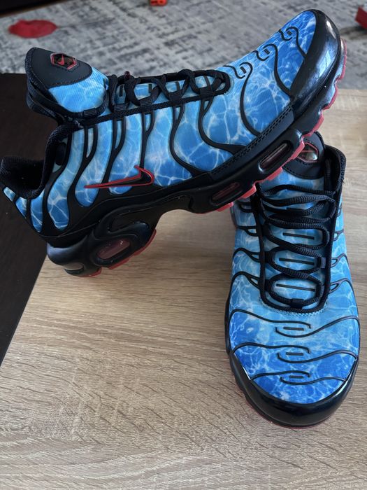 Nike Air Max Plus "Shark Attack"