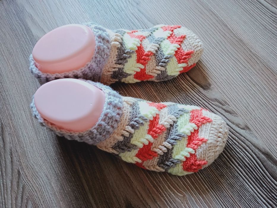 Продам вязаные следки, носки