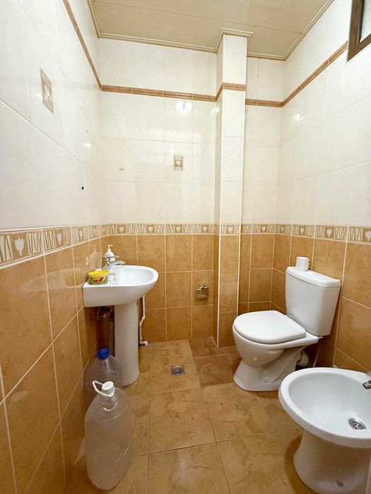 Набережная Анхора, продам квартиру, высокопотолочка, 4/4/5, 100 метров