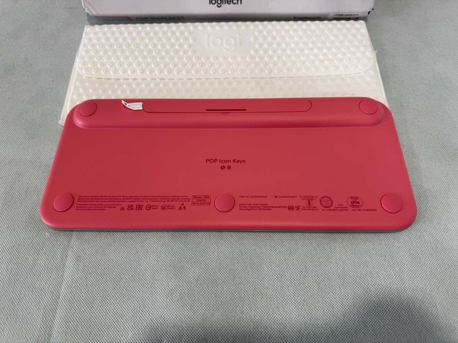 Клавиатура - Logitech Pop Icon Keys