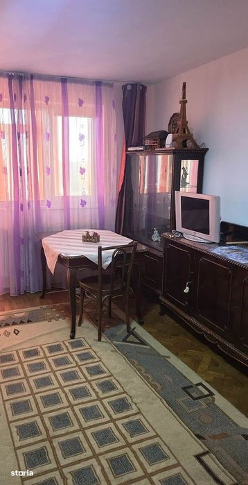 Apartament 2 camere, decomandat, 53 mp, cartierMicro 5, liber, luminos — fotografia 1