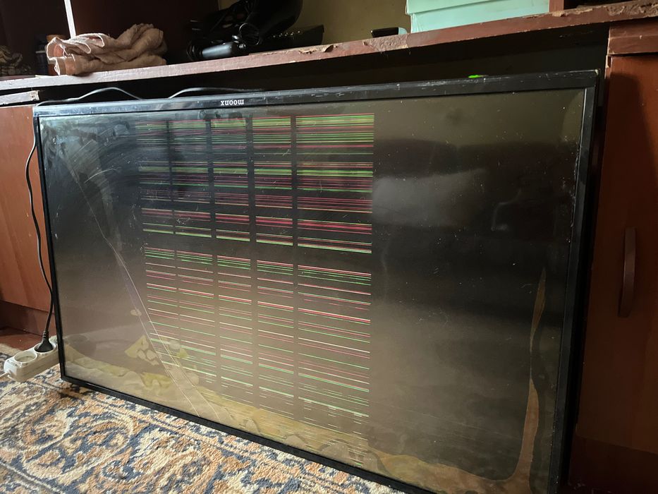 Продается Телевизор Moonx 43