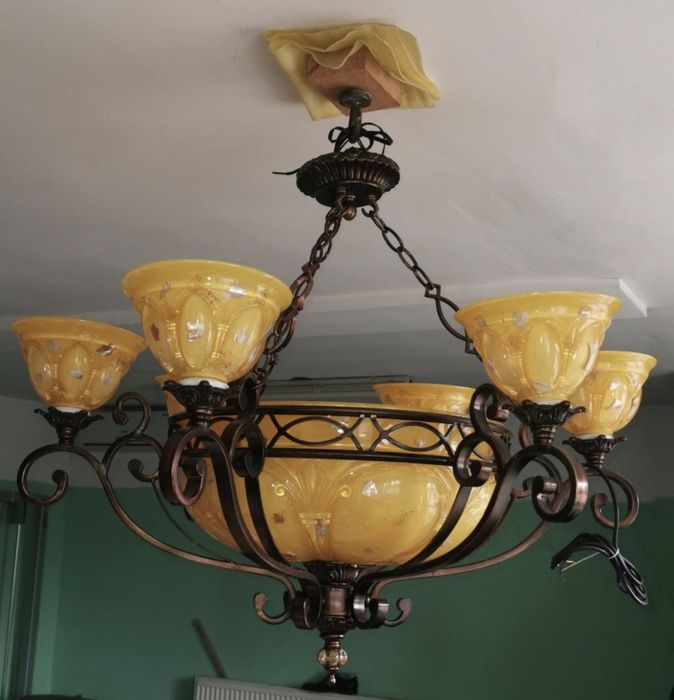 Candelabru deosebit  nou