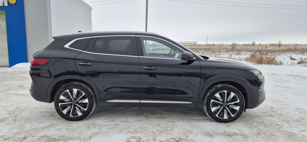 Продаётся BYD Song Plus DM-i, гибрид