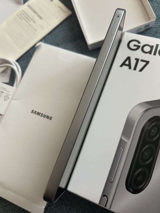 Samsung A17 6/128 silver Новый, ЕАС