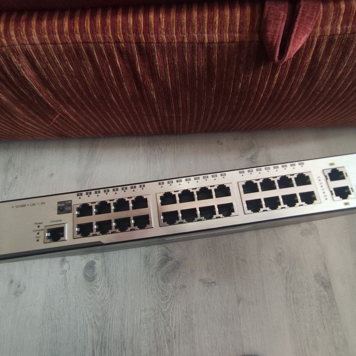 Коммутатор d-link 3210-28P