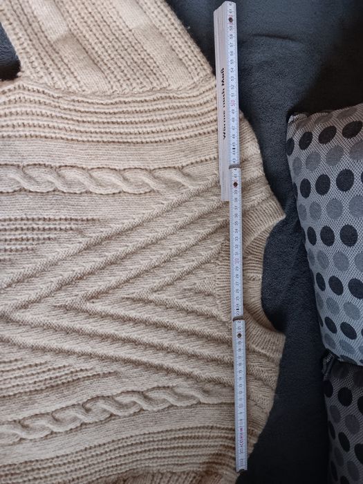 Мъжки вълнен пуловер