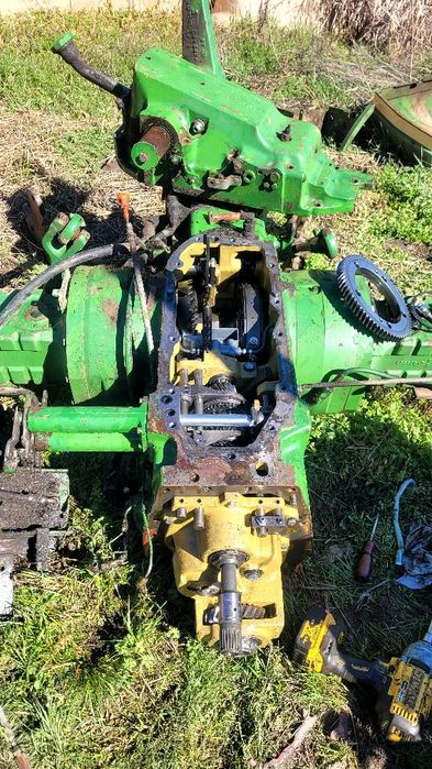 Piese john deere 3040