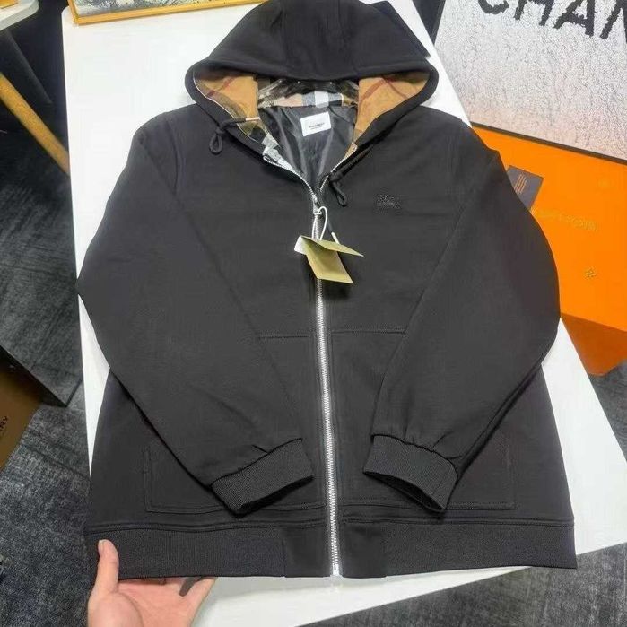 зипка от бренда Burberry