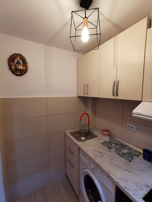Vând garsonieră în Zamca