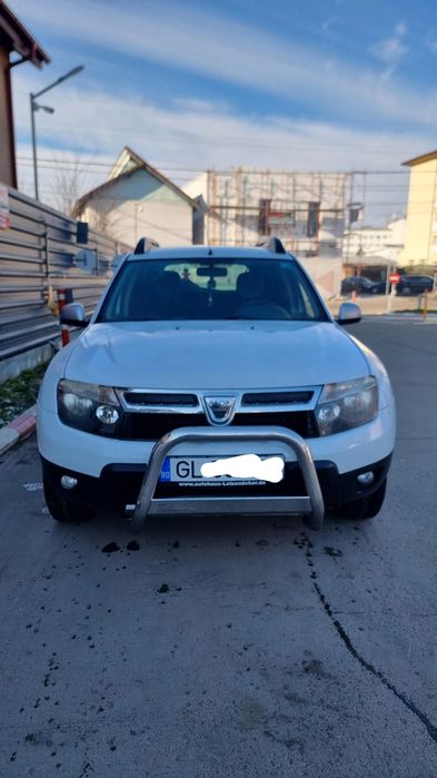 Vând Dacia Duster