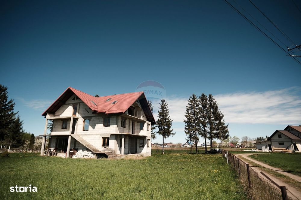 Casă / Vilă de vânzare in Fratautii Vechi