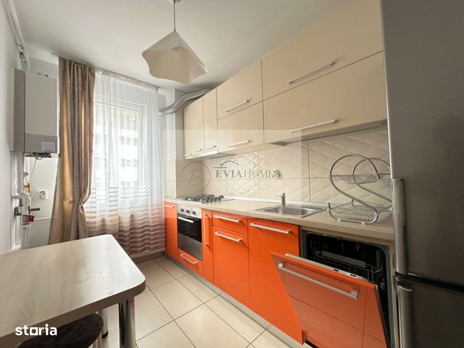 2 camere decomandate/Parcare exterioară/Zona Calea Turzii