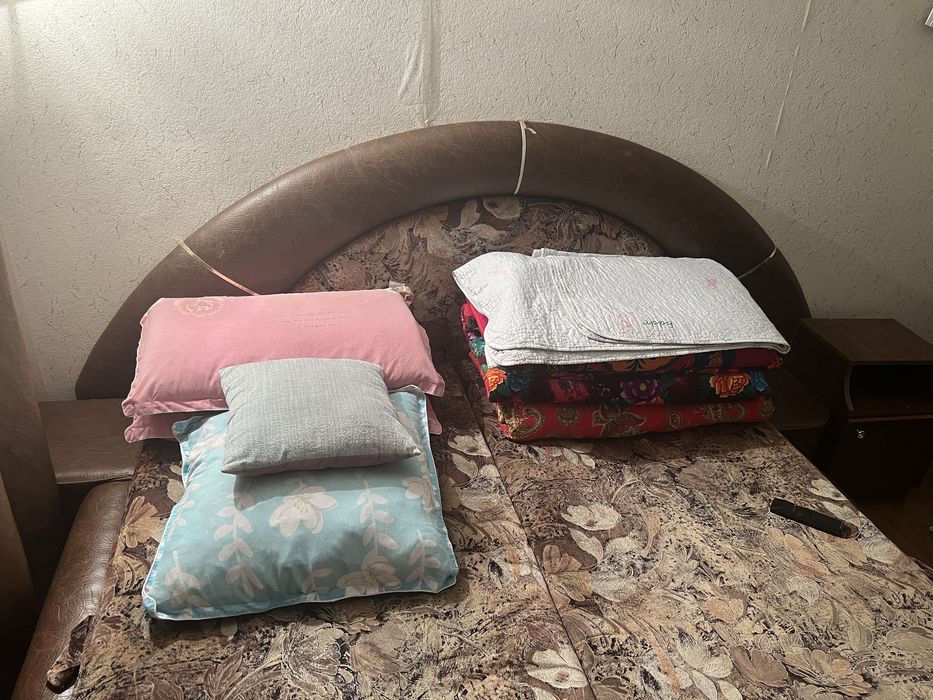 Диван, кровать, шифонер