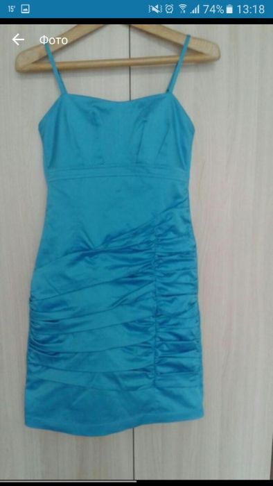 Платье женское в отличном состоянии