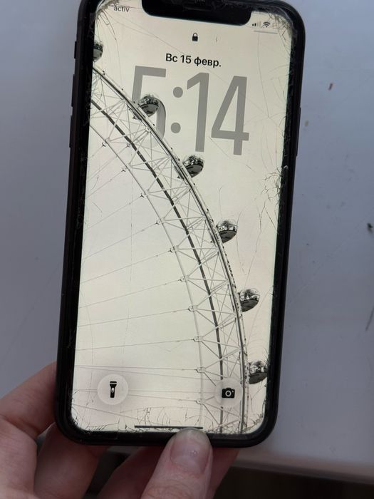 iPhone 11 в хорошем состоянии