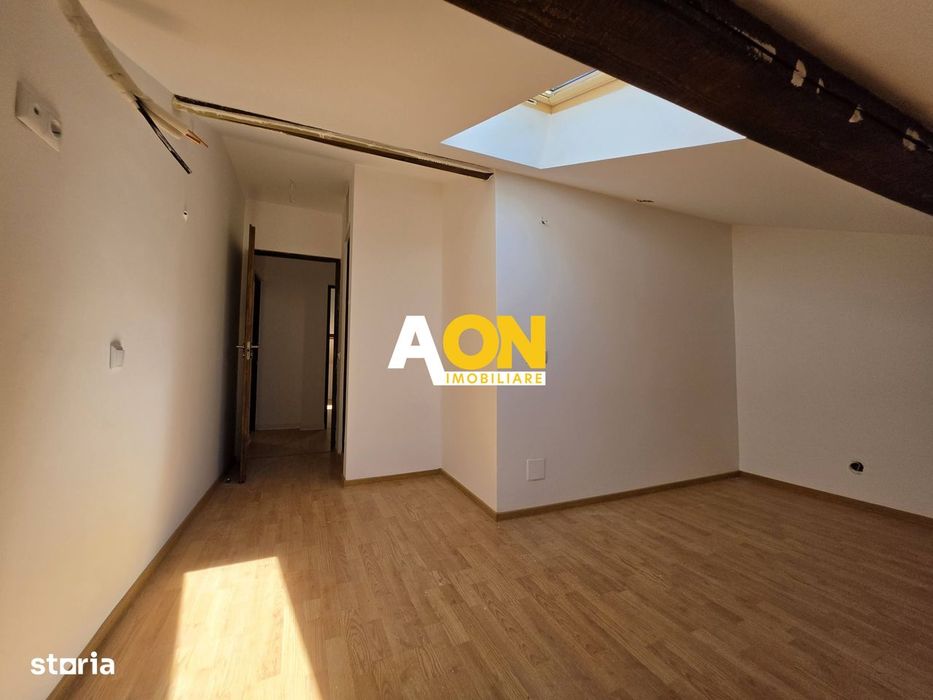 Apartament 5 camere, renovat, 68 mp utili + mansarda 52 mp,  Cetate