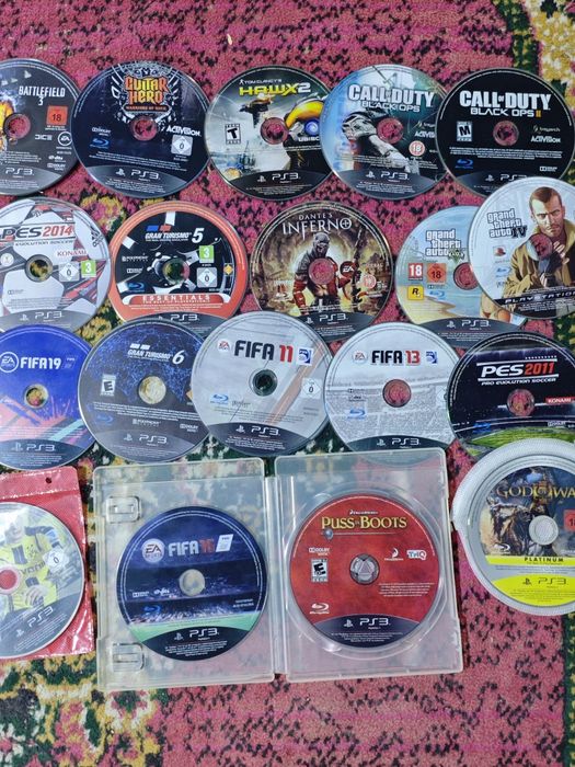 Playstation 3 Disklari sotiladi