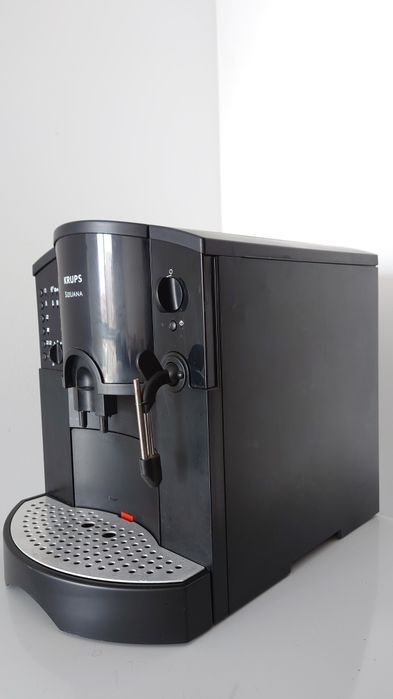 Кафеавтомат DeLonghi ECAM 23.460 B, 15 bar, 1450W, Метална кафемелачка