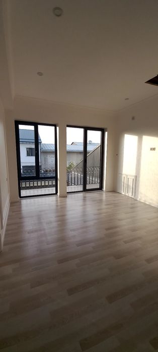 Сергели 2х этажный  7 комнат Евродом