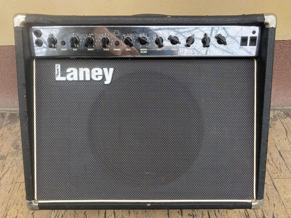 amplificator lampi chitara Laney LC30 112