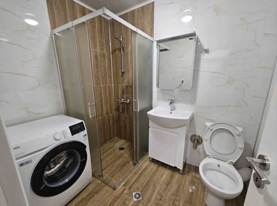 Тристаен апартамент под наем Студентски град