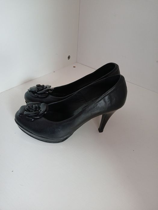 Обувки естествена кожа 38