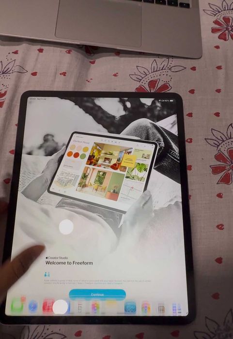 iPad pro 12.9 3rd generation  URGENTLY