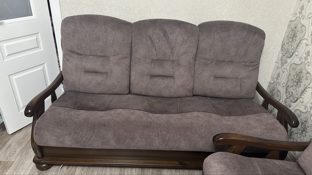 Продется диван и кресло