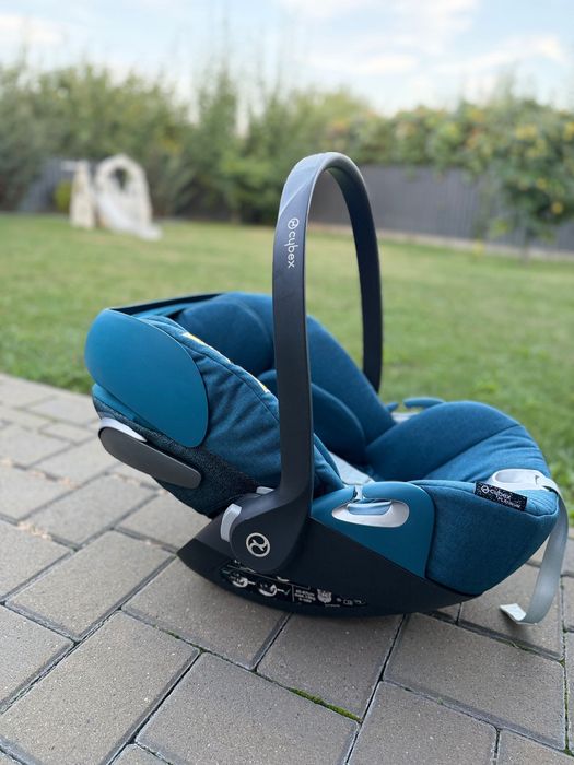 De vanzare- scoica Cybex Cloud Z
