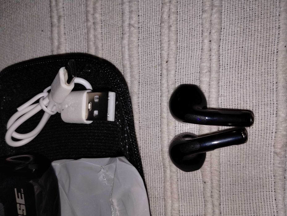 Слушалки Безжични BOSE Earbuds. Оригинал .перфектни.
