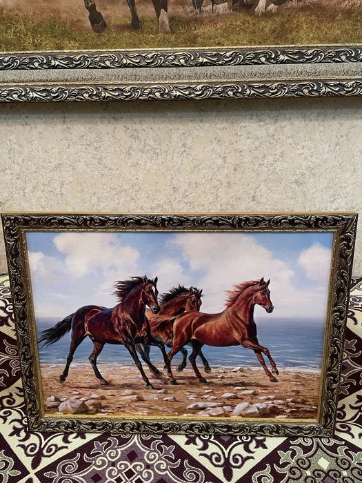 Продам картину лошади