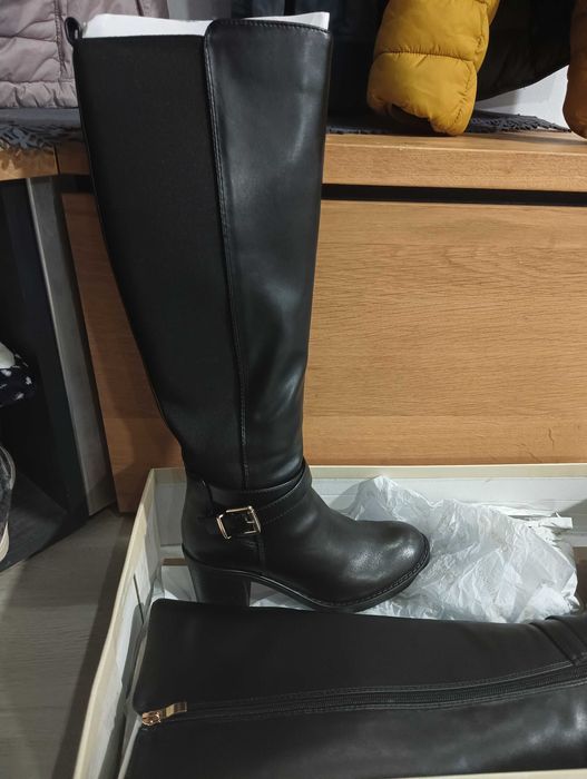 Cizma neagra ca nou