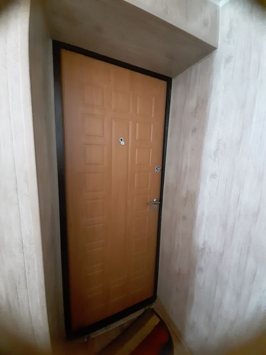 Продам квартиру в районе площади.